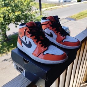 Jordan 1 turf orange size 7.5 men